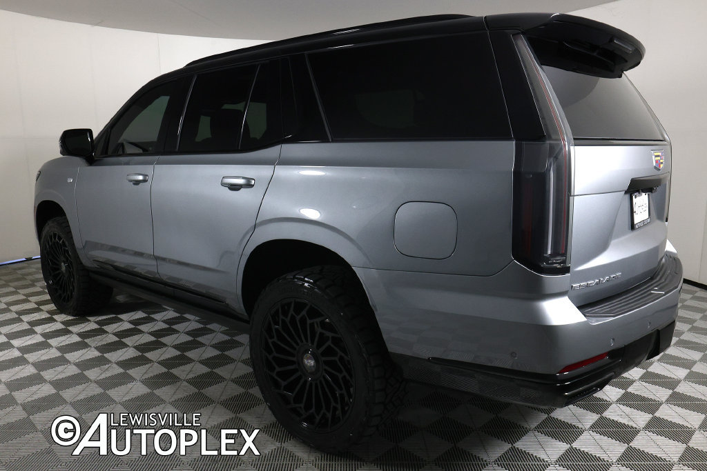 Used 2026 Cadillac Escalade Sport w/ Touring Package AWD/4WD image 7