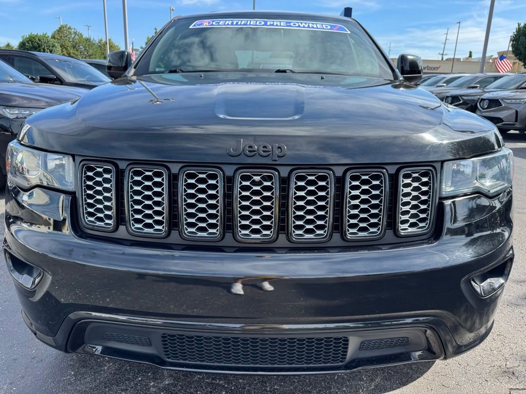 Used 2018 Jeep Grand Cherokee Altitude AWD/4WD image 8