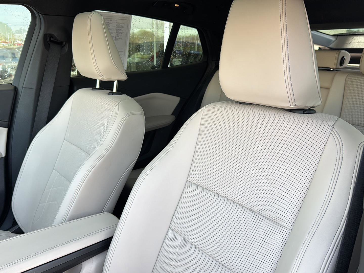 Used 2025 BMW X2 xDrive28i w/ Premium Package image 25