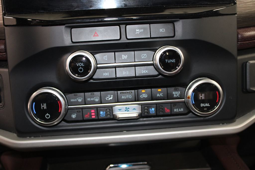 Used 2023 Ford Expedition Max Limited image 32