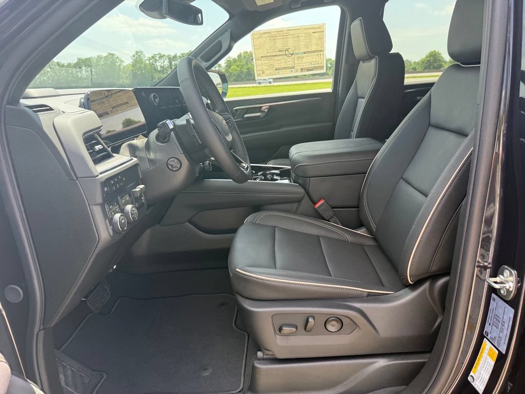 Used 2026 Chevrolet Tahoe Premier w/ Sun And Tow Package AWD/4WD image 27