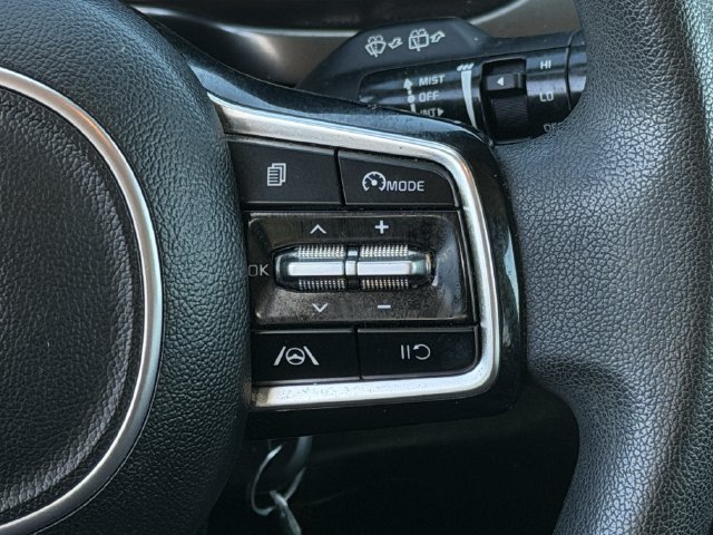 Used 2023 Kia Sorento LX FWD image 13