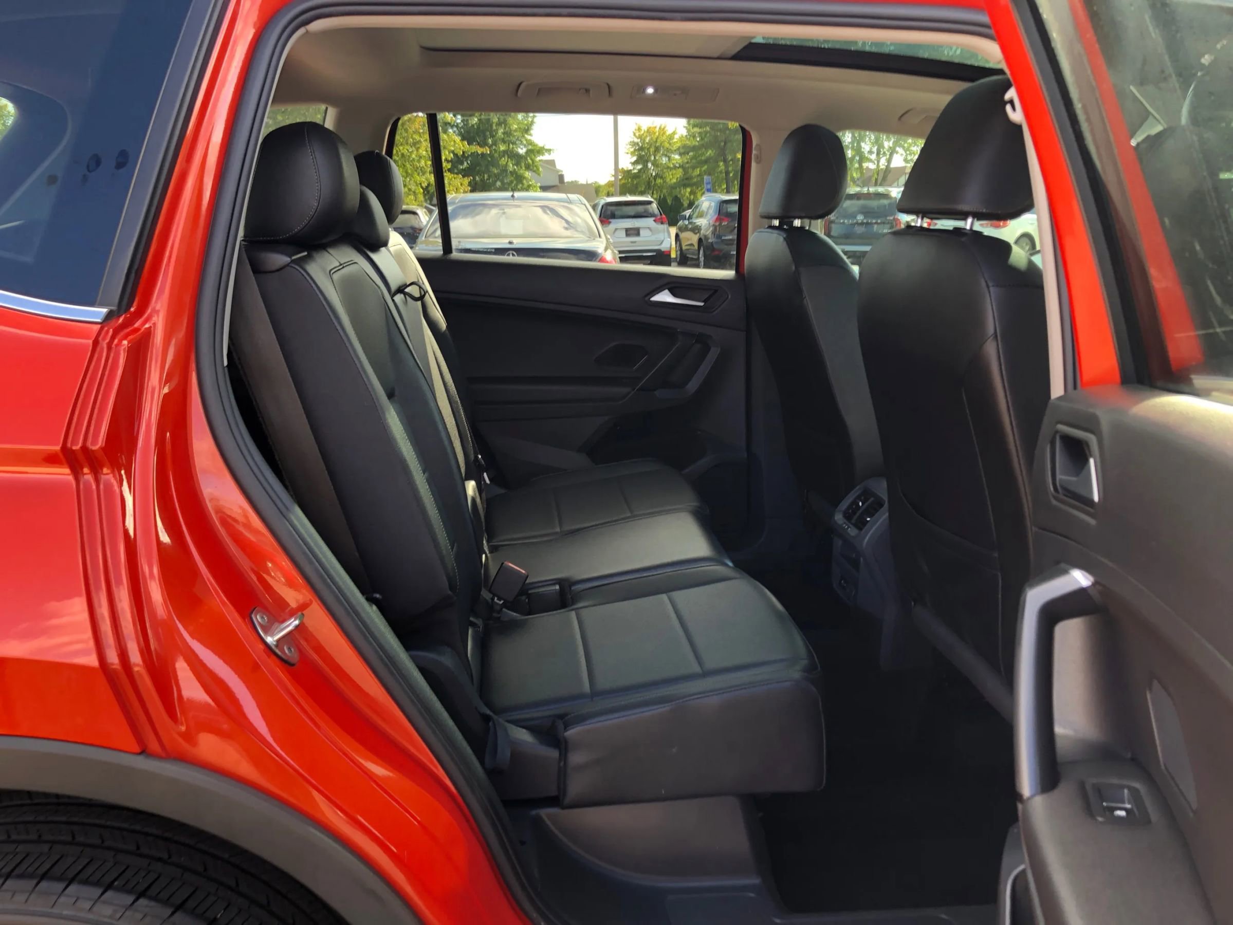 Used 2019 Volkswagen Tiguan SEL image 43