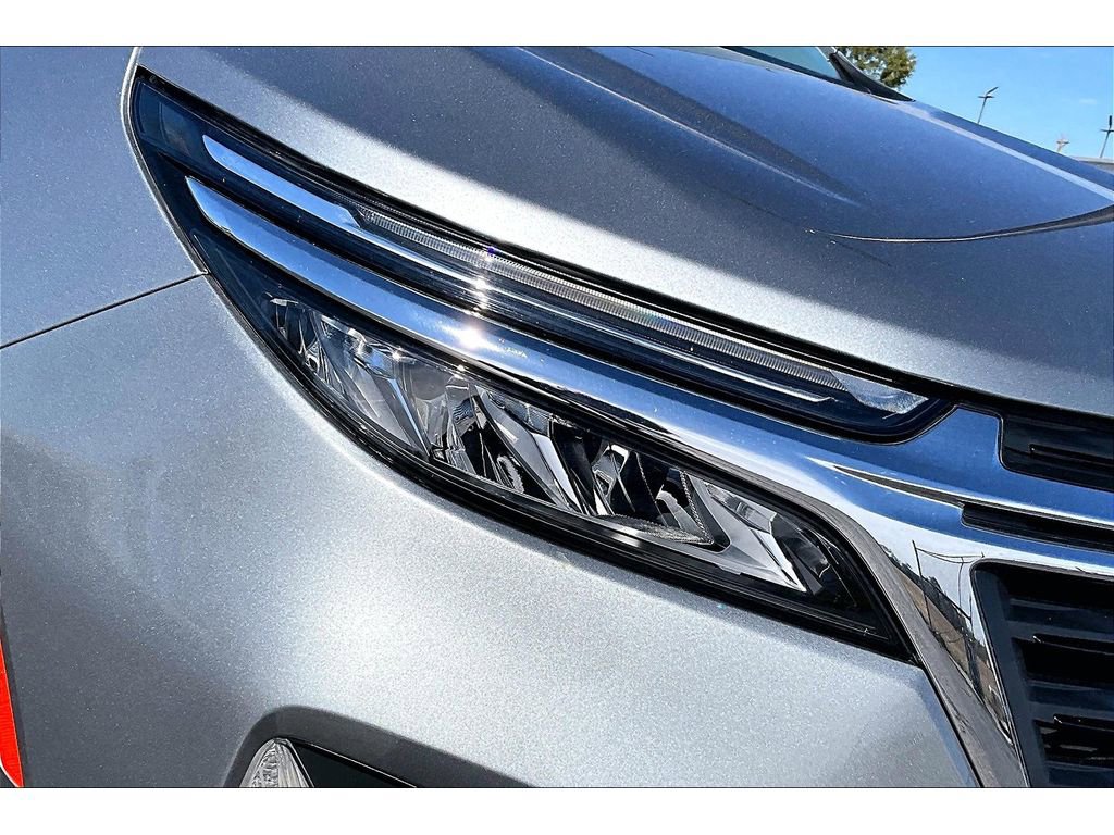 Used 2023 Chevrolet Equinox LT image 28