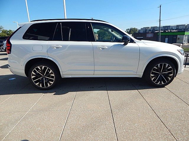 New 2026 Volvo XC90 B6 Ultra w/ Protection Package Premier image 6