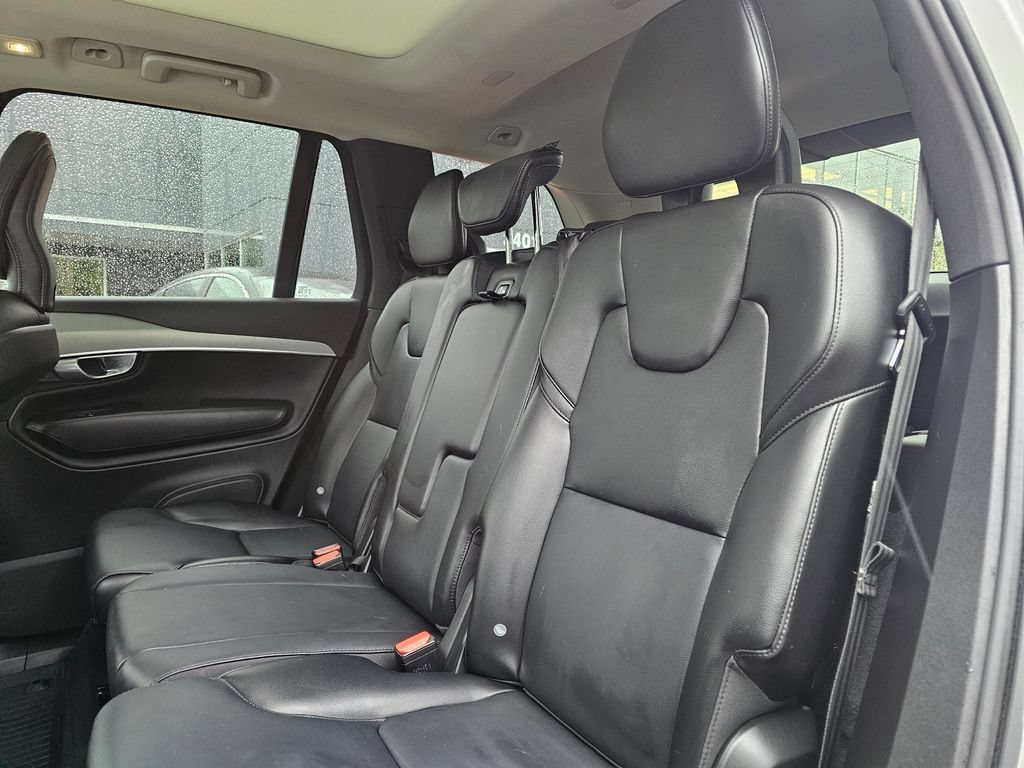 Used 2023 Volvo XC90 B5 Core w/ Protection Package Premier AWD/4WD image 14