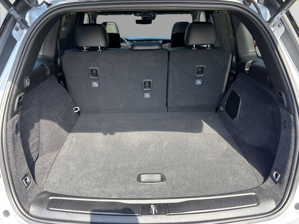 Used 2024 Jeep Grand Cherokee Trailhawk w/ Advanced Protech Group II image 11