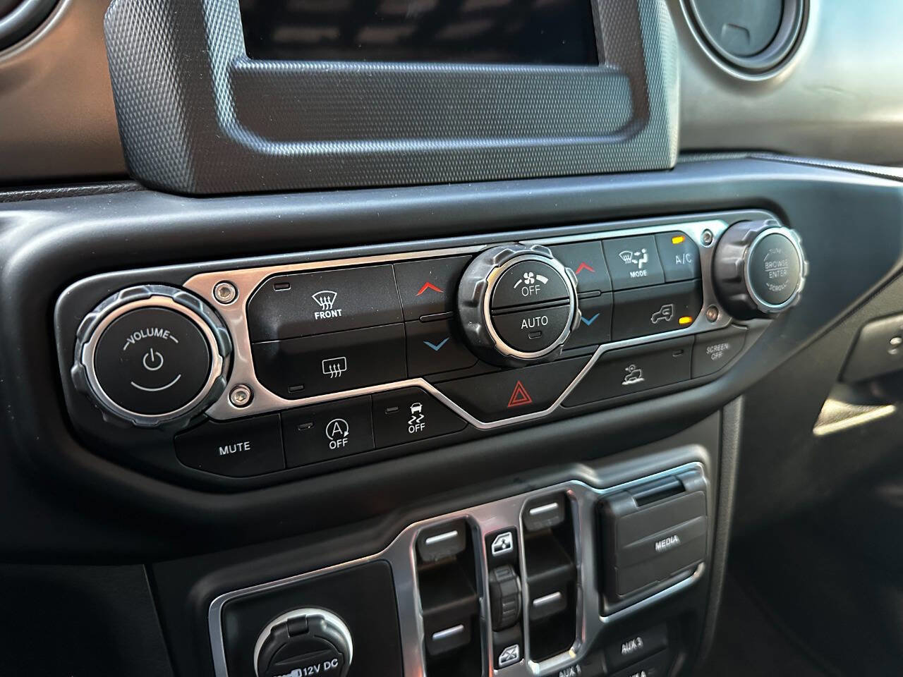 Used 2021 Jeep Wrangler Unlimited Sport image 45