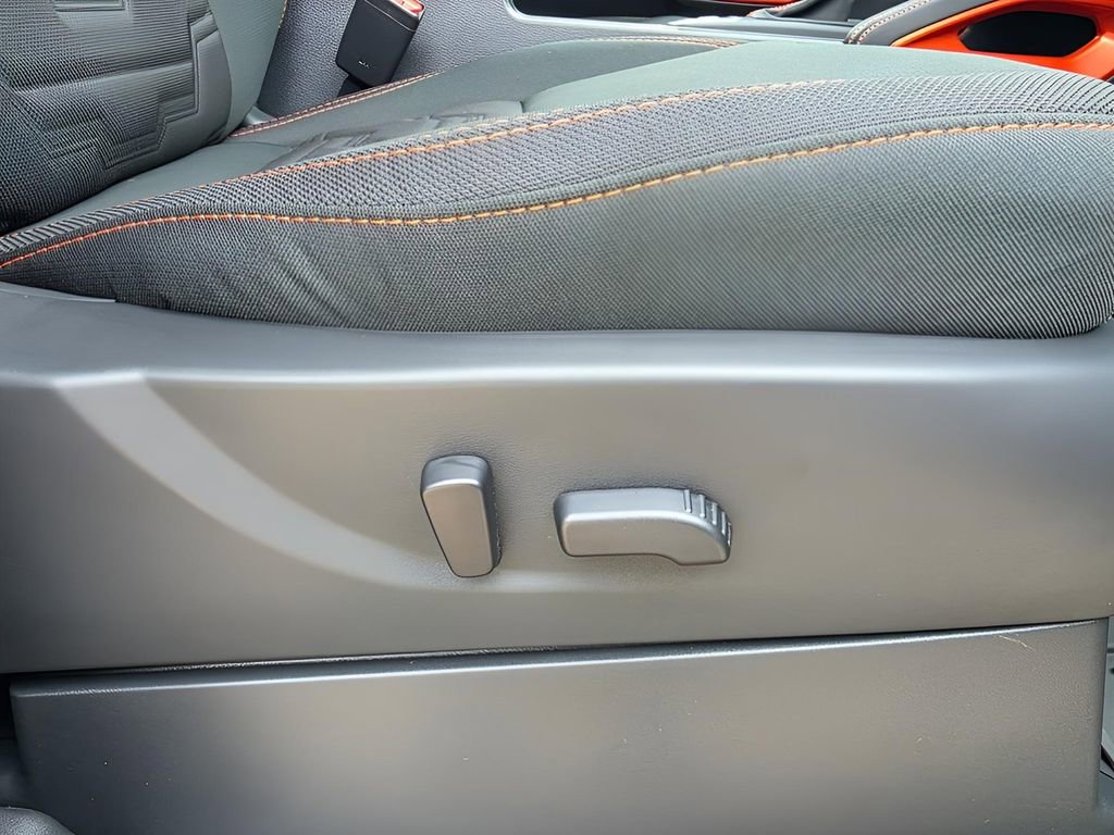 New 2026 Nissan Frontier PRO-4X w/ Pro-4x Convenience Package image 12