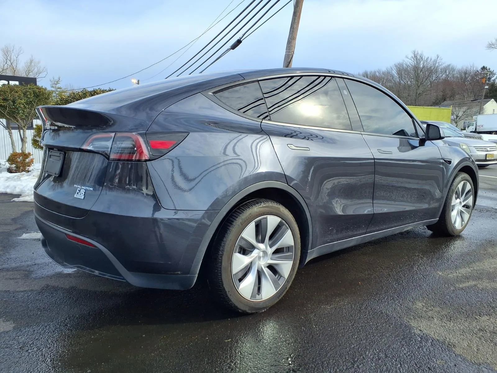 Used 2024 Tesla Model Y Long Range image 3