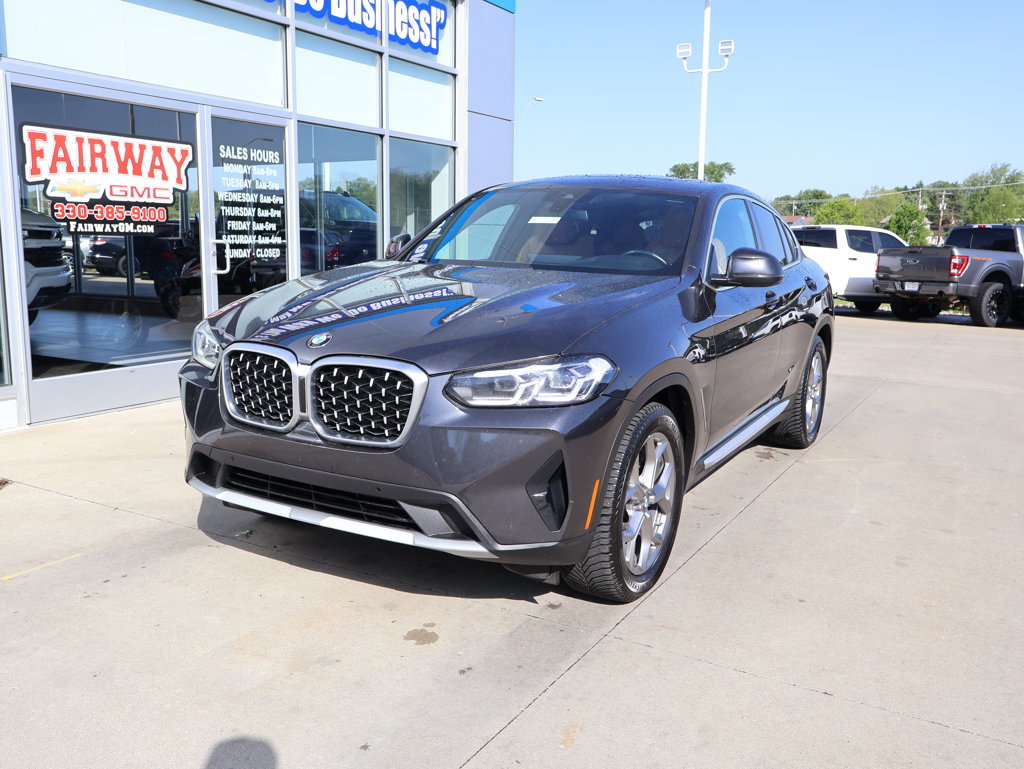Used 2023 BMW X4 xDrive30i w/ Premium Package AWD/4WD image 6