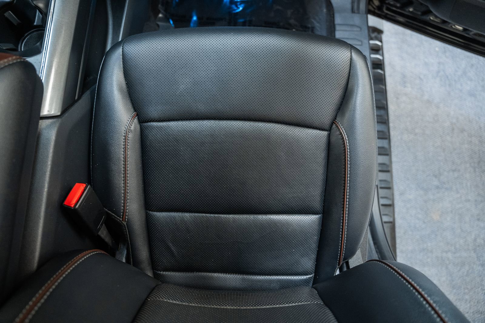 Certified 2023 Ford F150 Lariat w/ Equipment Group 502A High image 32