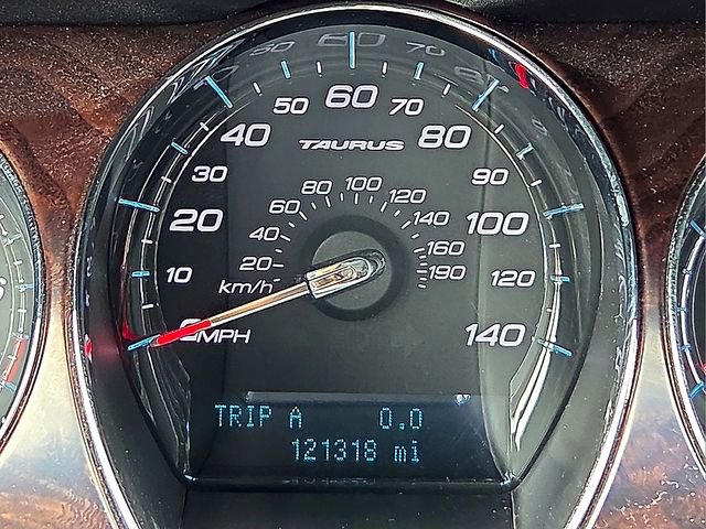 Used 2012 Ford Taurus Limited FWD image 23