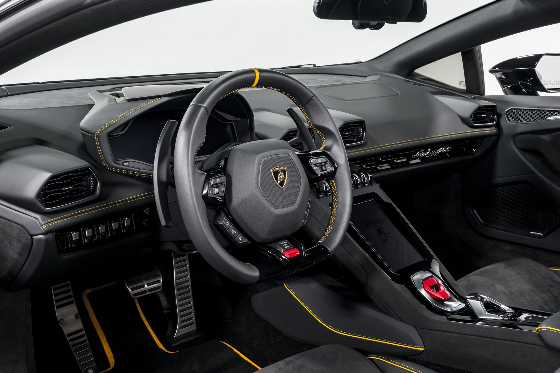 Used 2023 Lamborghini Huracan Tecnica image 12