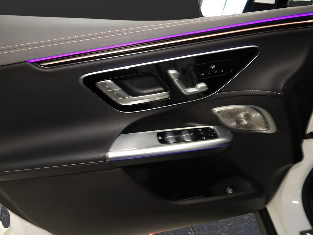 Used 2023 Mercedes-Benz EQE 350+ 4MATIC SUV w/ Pinnacle Trim Package image 13