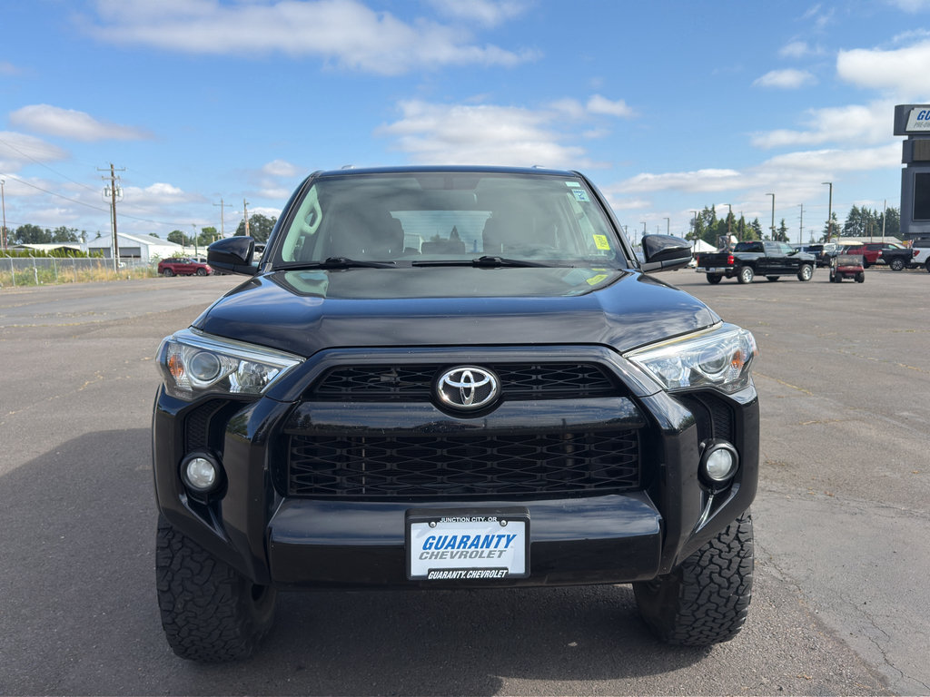 Used 2016 Toyota 4Runner SR5 AWD/4WD image 2