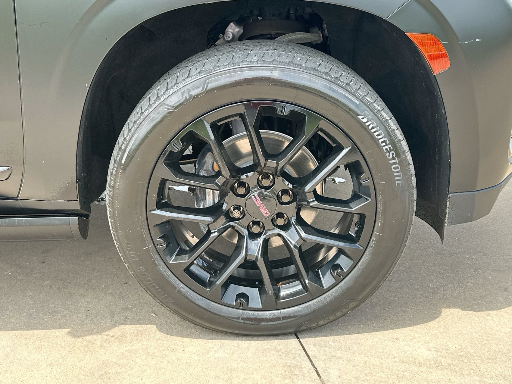 Used 2023 GMC Yukon XL Denali w/ LPO, Floor Liner Package AWD/4WD image 10