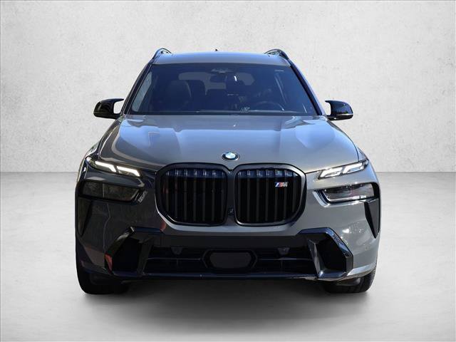 Used 2025 BMW X7 M60i AWD/4WD image 3