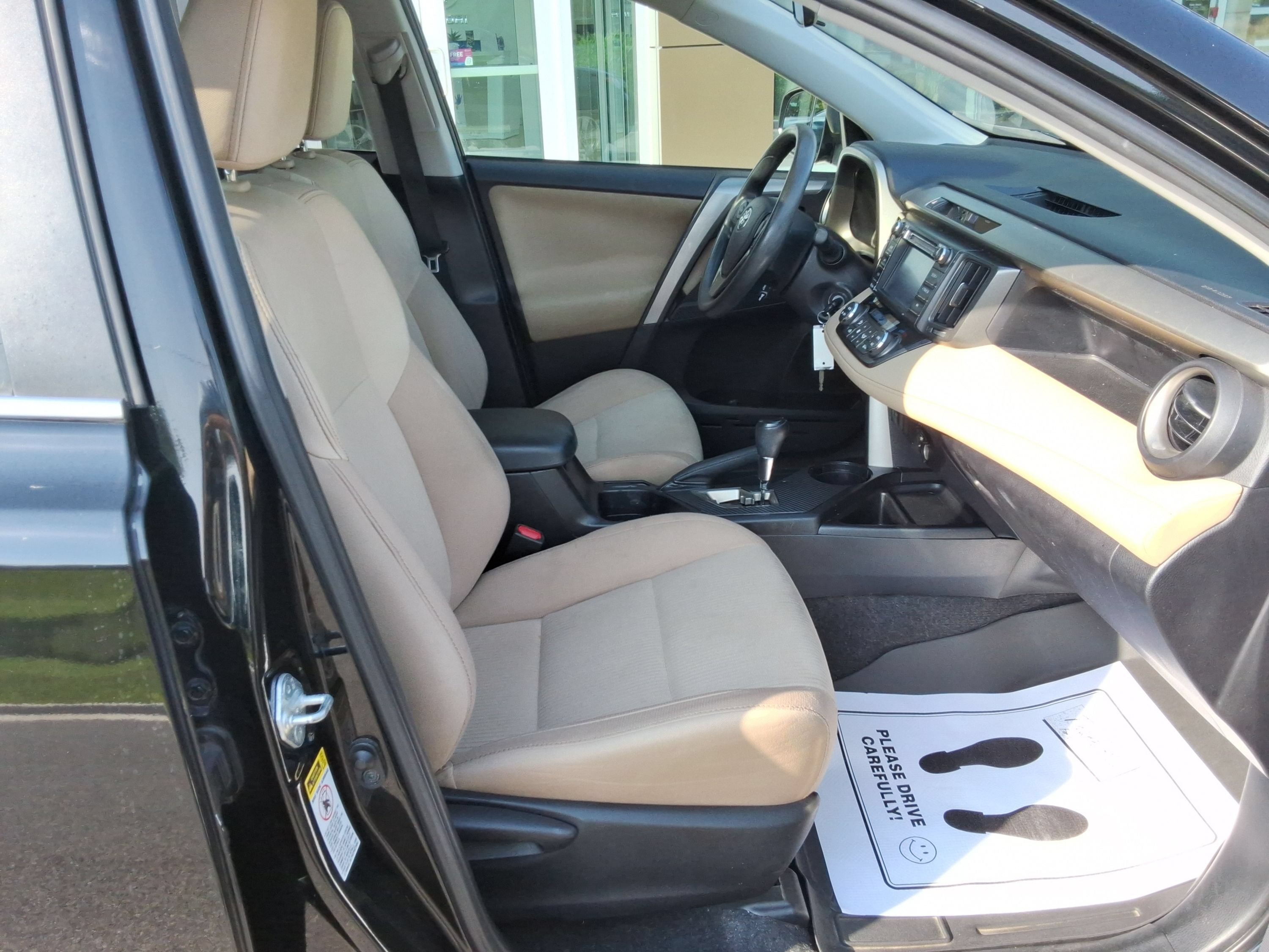Used 2015 Toyota RAV4 XLE AWD/4WD image 34