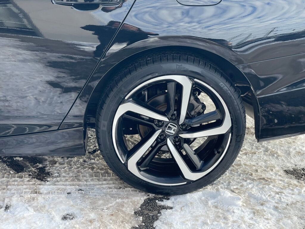 Used 2022 Honda Accord Sport image 27