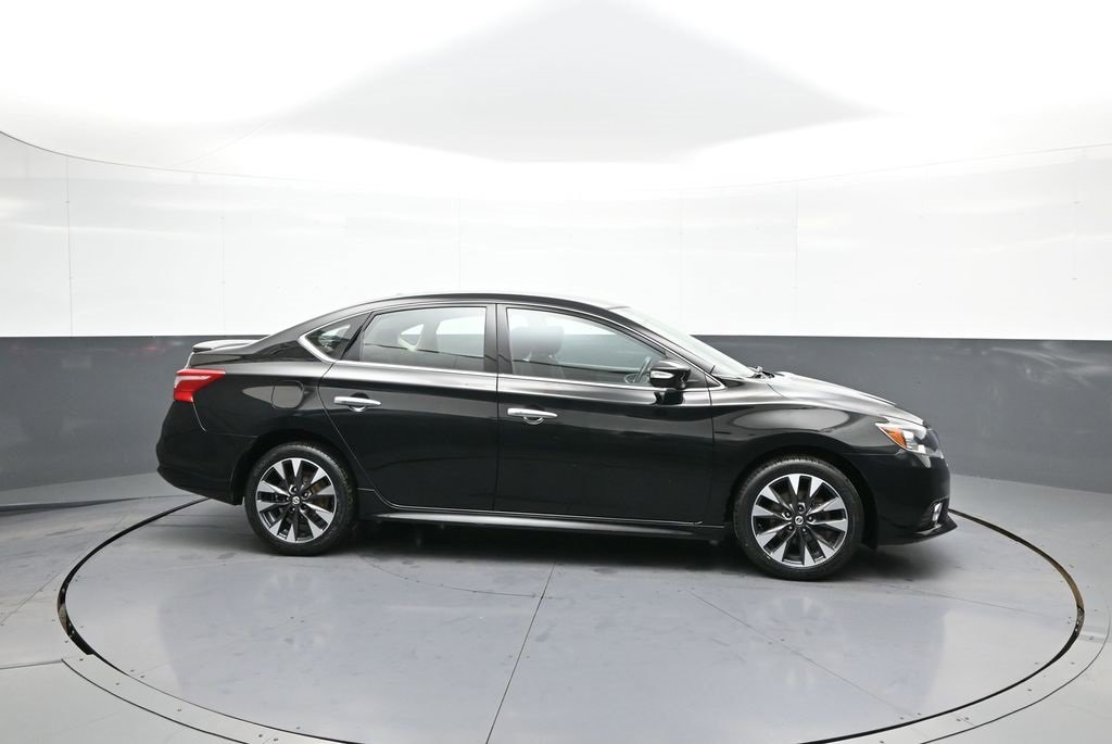 Used 2016 Nissan Sentra SR image 5