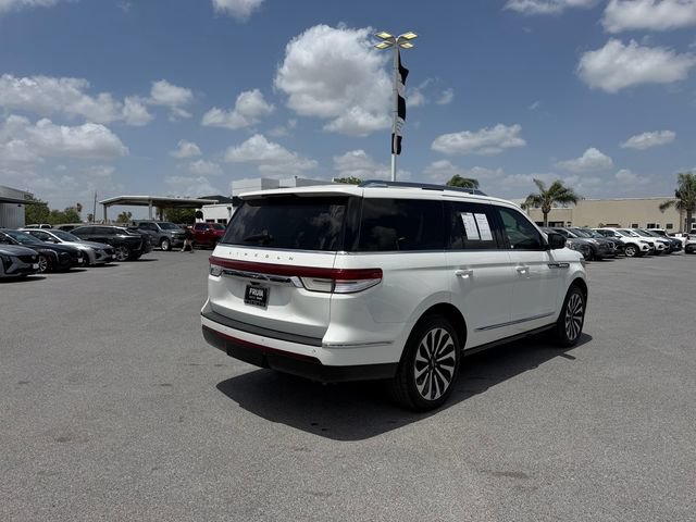 Used 2023 Lincoln Navigator Reserve AWD/4WD image 5