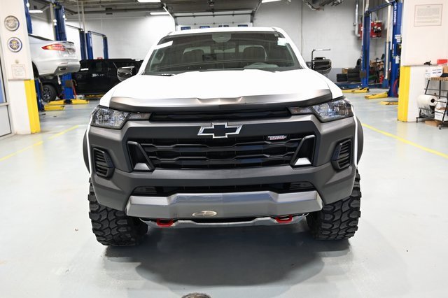 Used 2023 Chevrolet Colorado Trail Boss w/ Advanced Trailering Package image 2