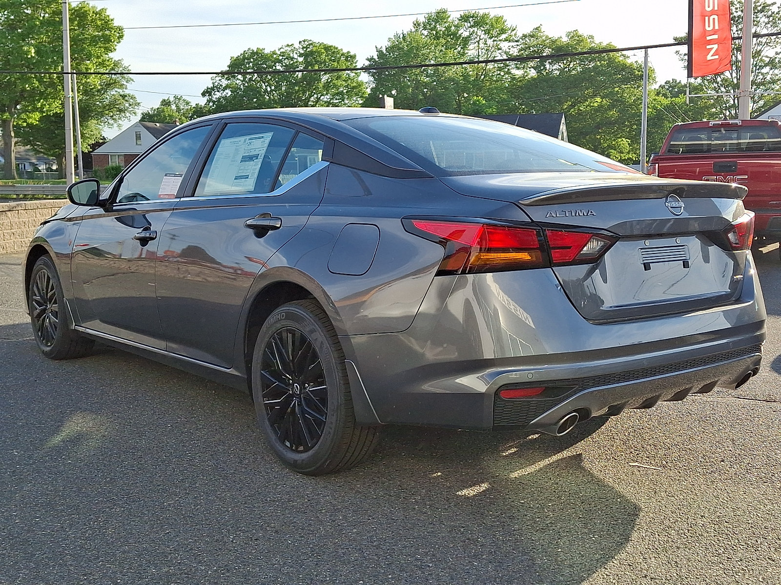 New 2026 Nissan Altima 2.5 SV w/ SV Special Edition Package AWD/4WD image 3