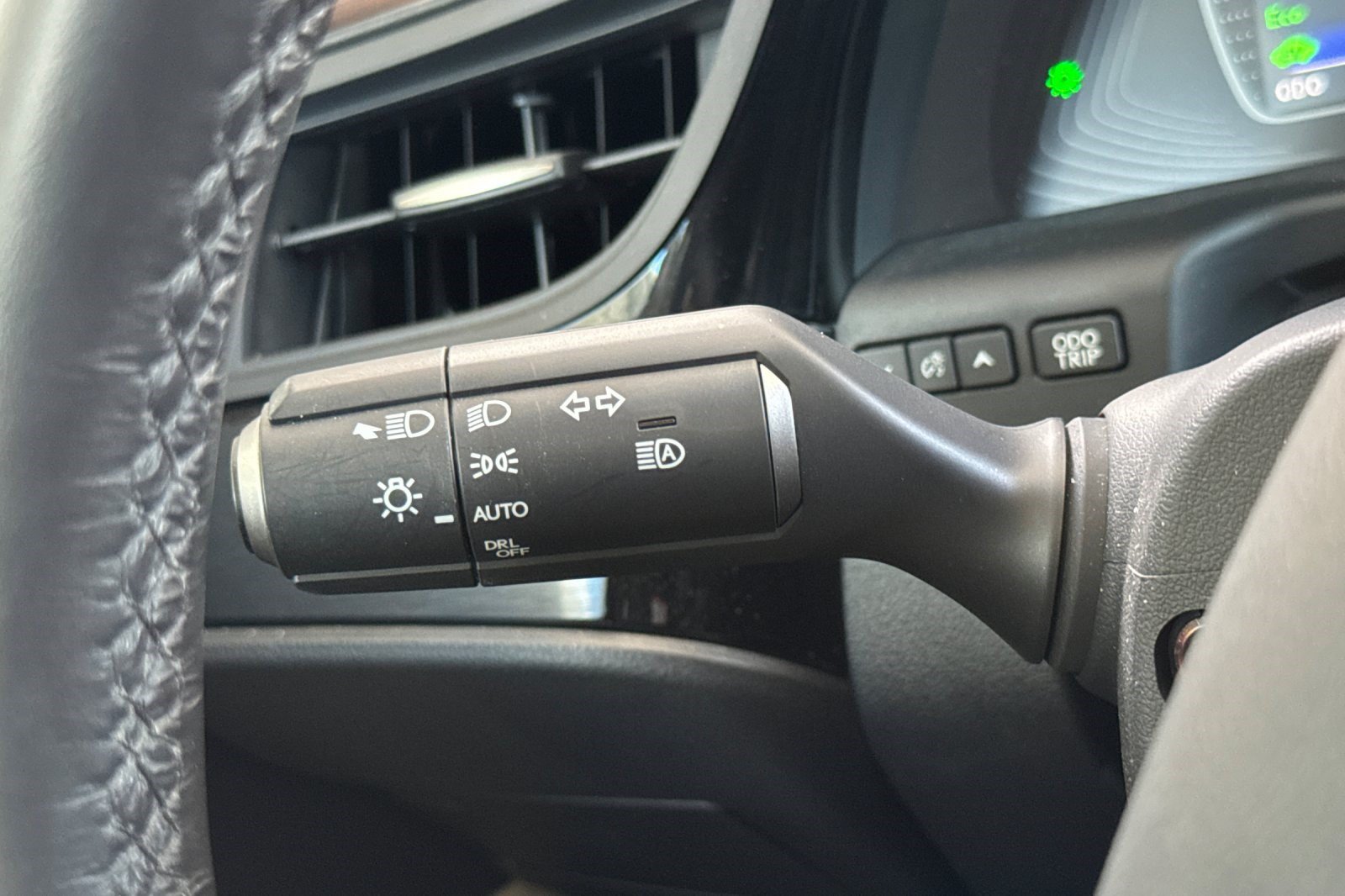 Certified 2023 Lexus ES 300h w/ Premium Package FWD image 31