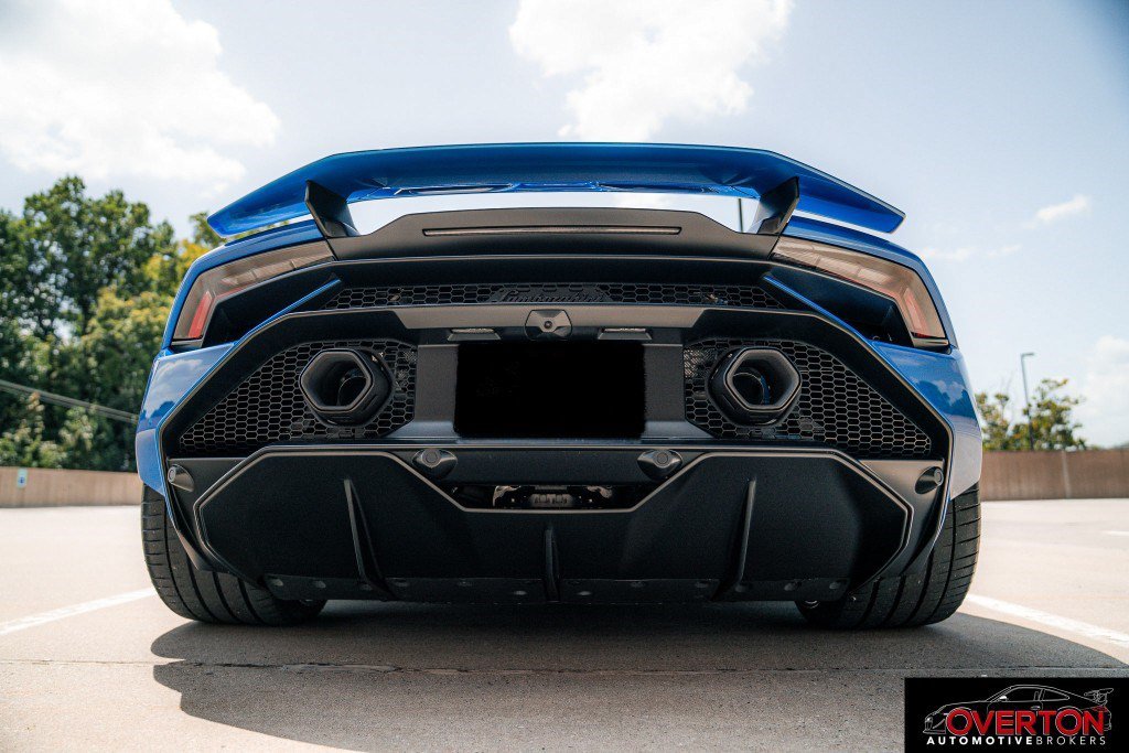 Used 2023 Lamborghini Huracan Tecnica RWD image 34