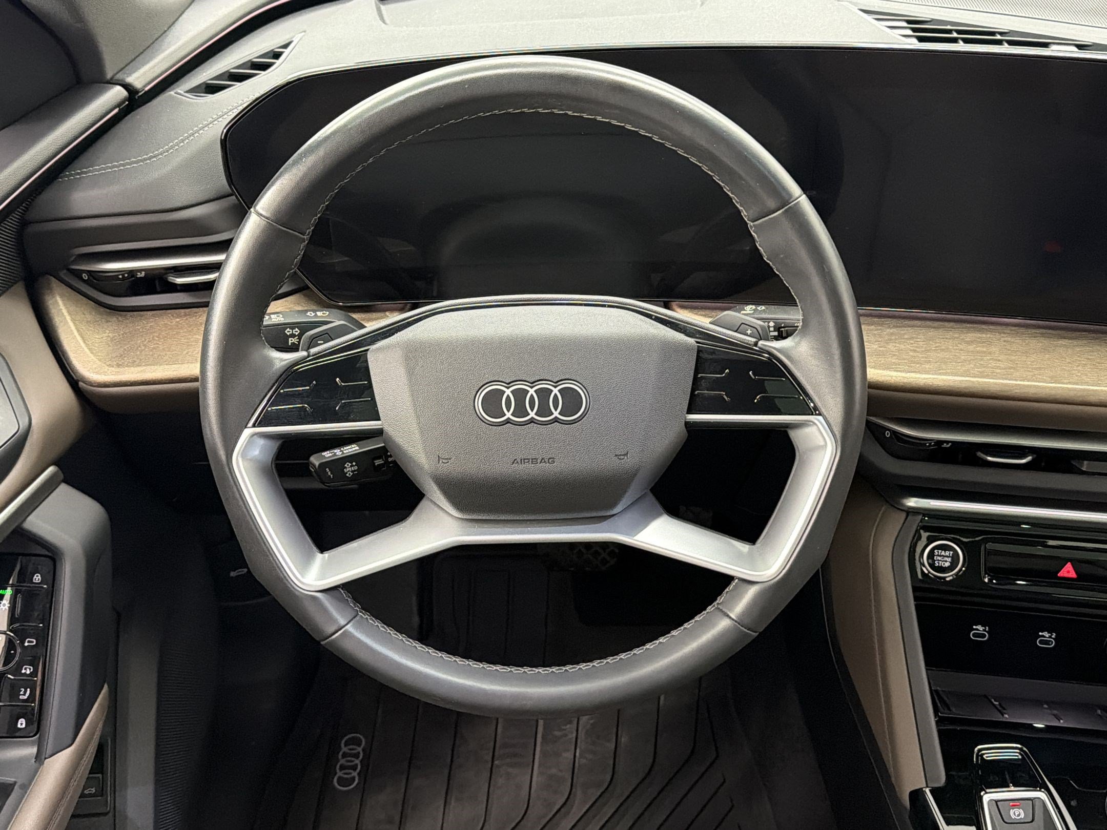 Used 2025 Audi Q5 Premium w/ Convenience Package AWD/4WD image 11