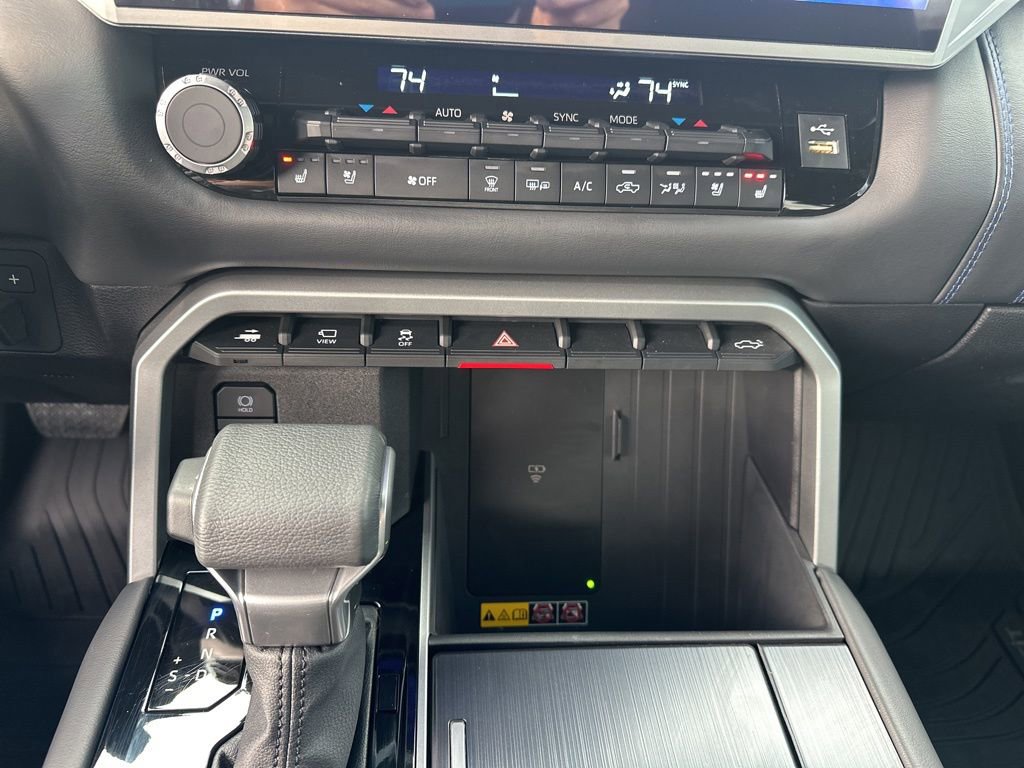 Used 2025 Toyota Tundra Platinum image 22