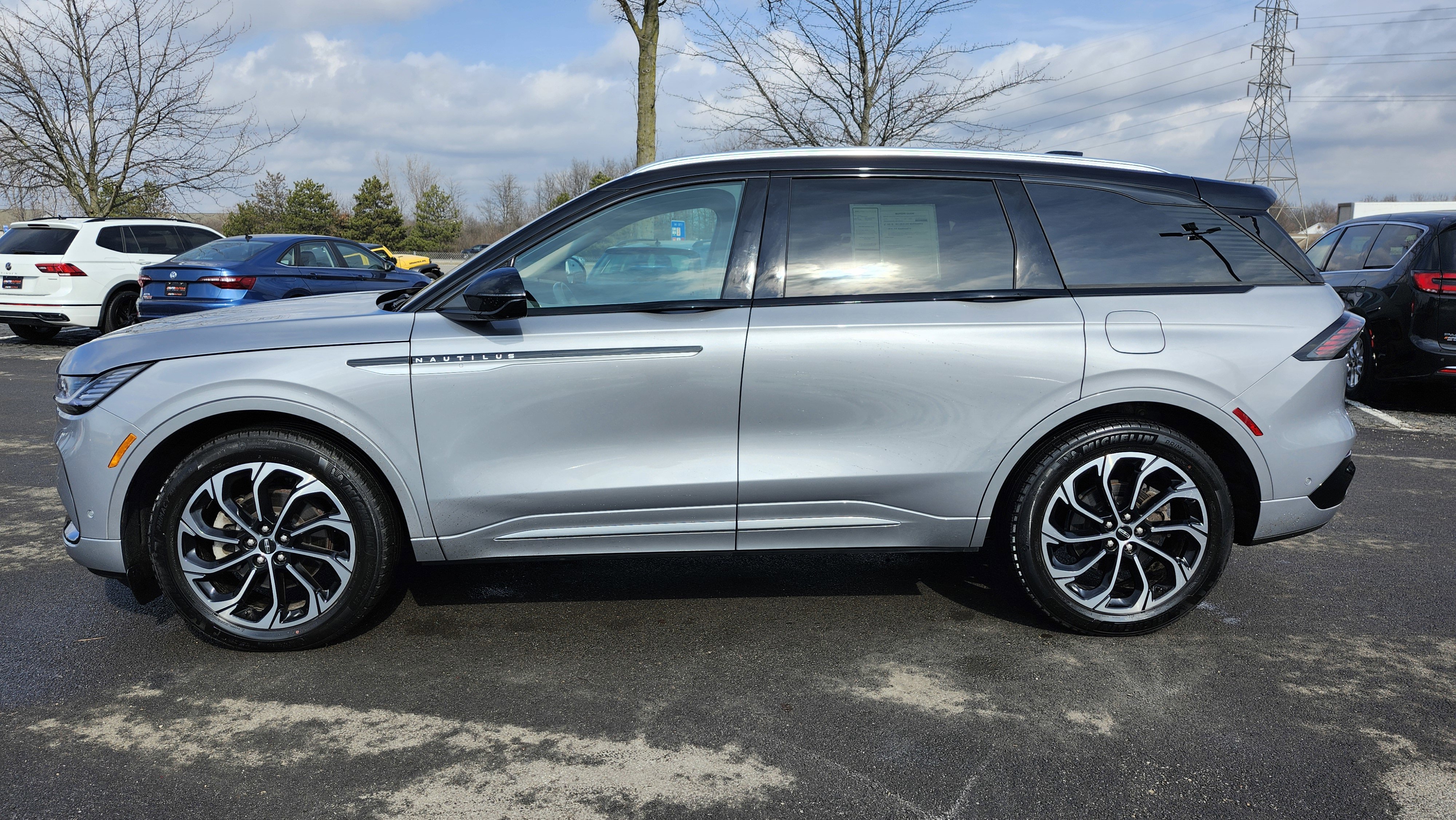 Used 2024 Lincoln Nautilus Reserve w/ Equipment Group 202A image 14