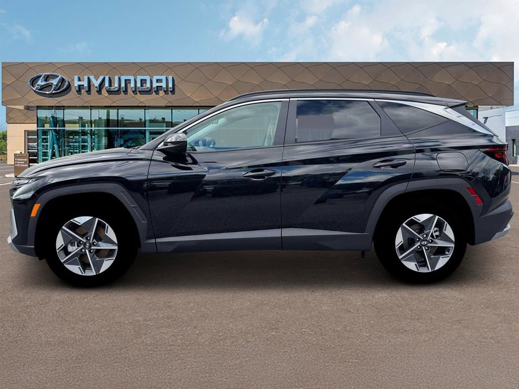 New 2025 Hyundai Tucson SEL image 3