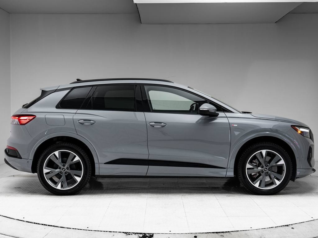 Used 2023 Audi Q4 e-tron Premium Plus w/ Premium Plus AWD/4WD image 30