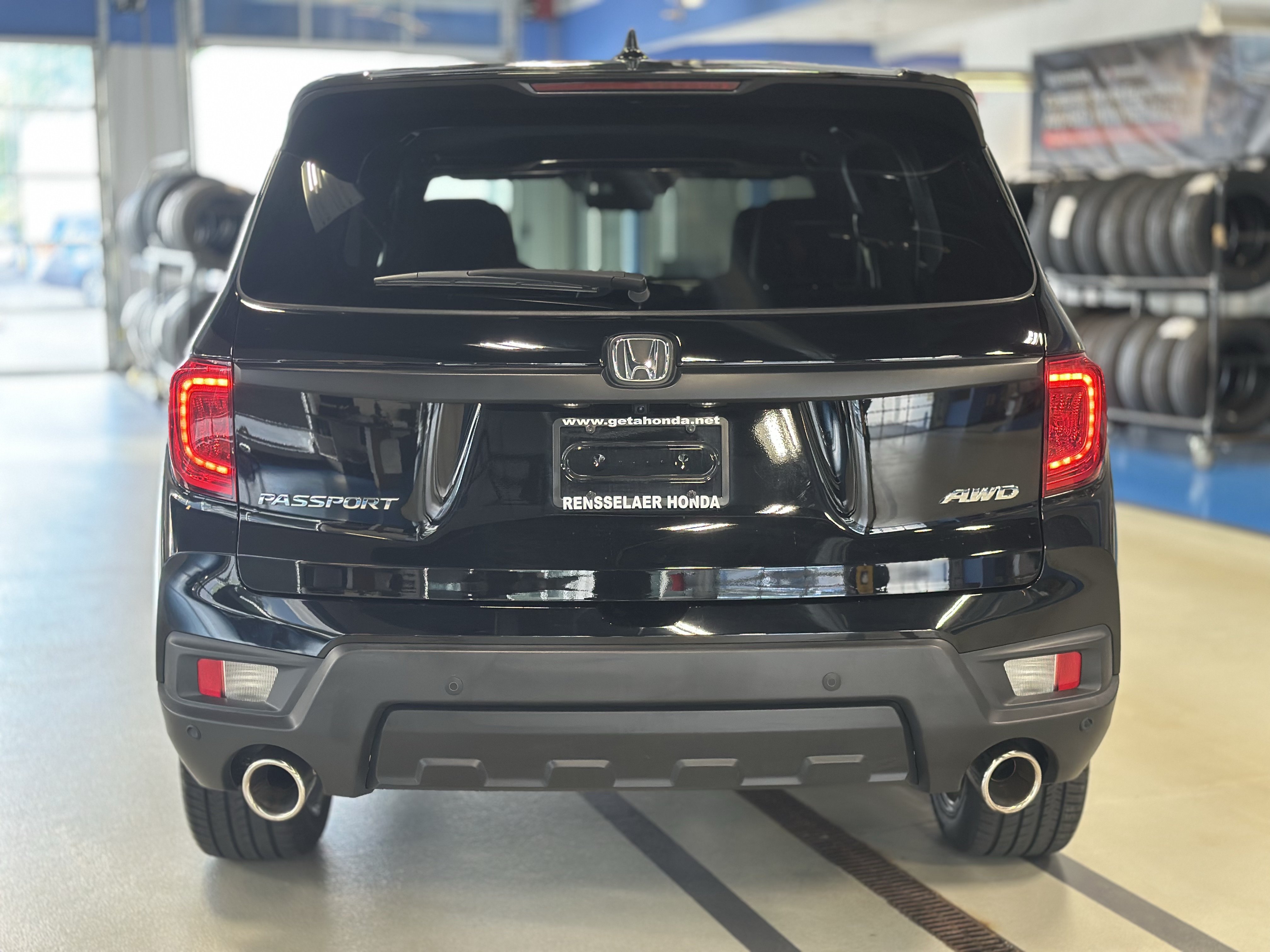 Used 2023 Honda Passport EX-L image 6