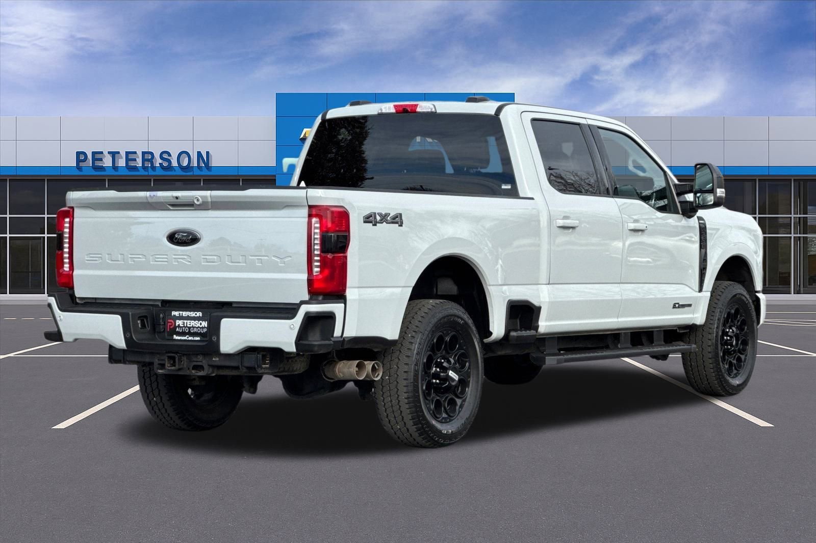 Used 2025 Ford F350 Lariat w/ Black Appearance Package AWD/4WD image 4