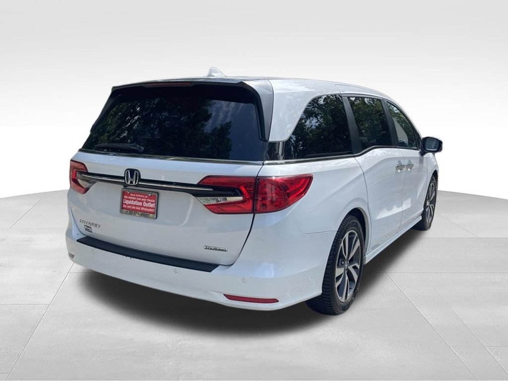 Used 2023 Honda Odyssey Touring image 4