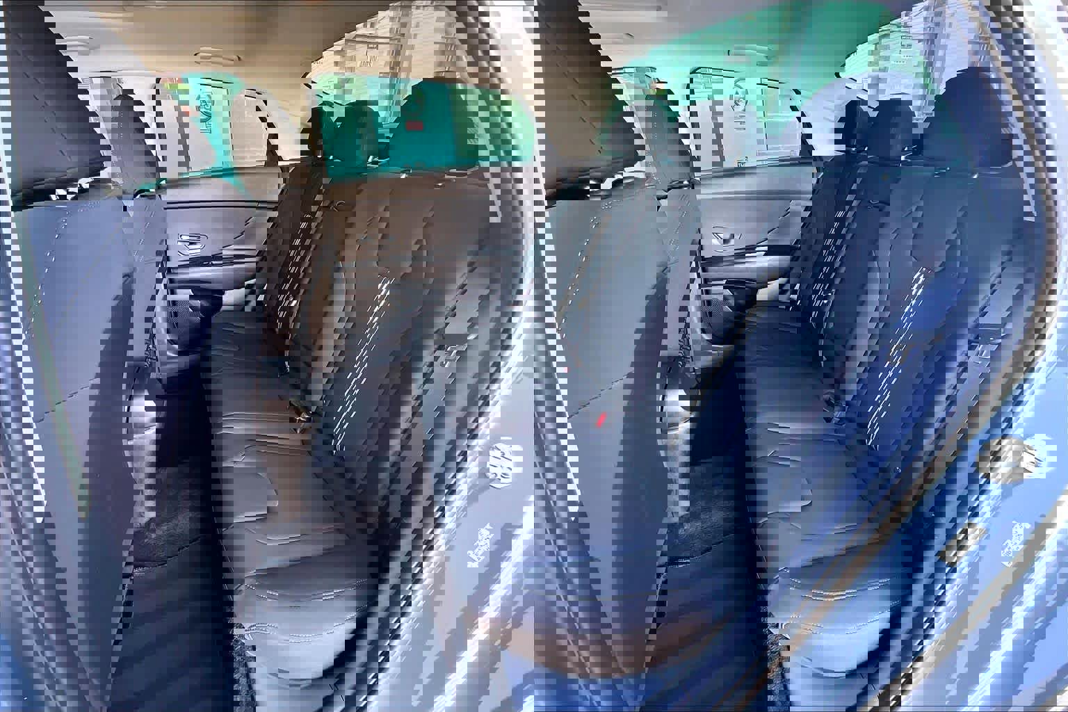 Used 2022 Hyundai Elantra SEL w/ Convenience + Premium Package image 24