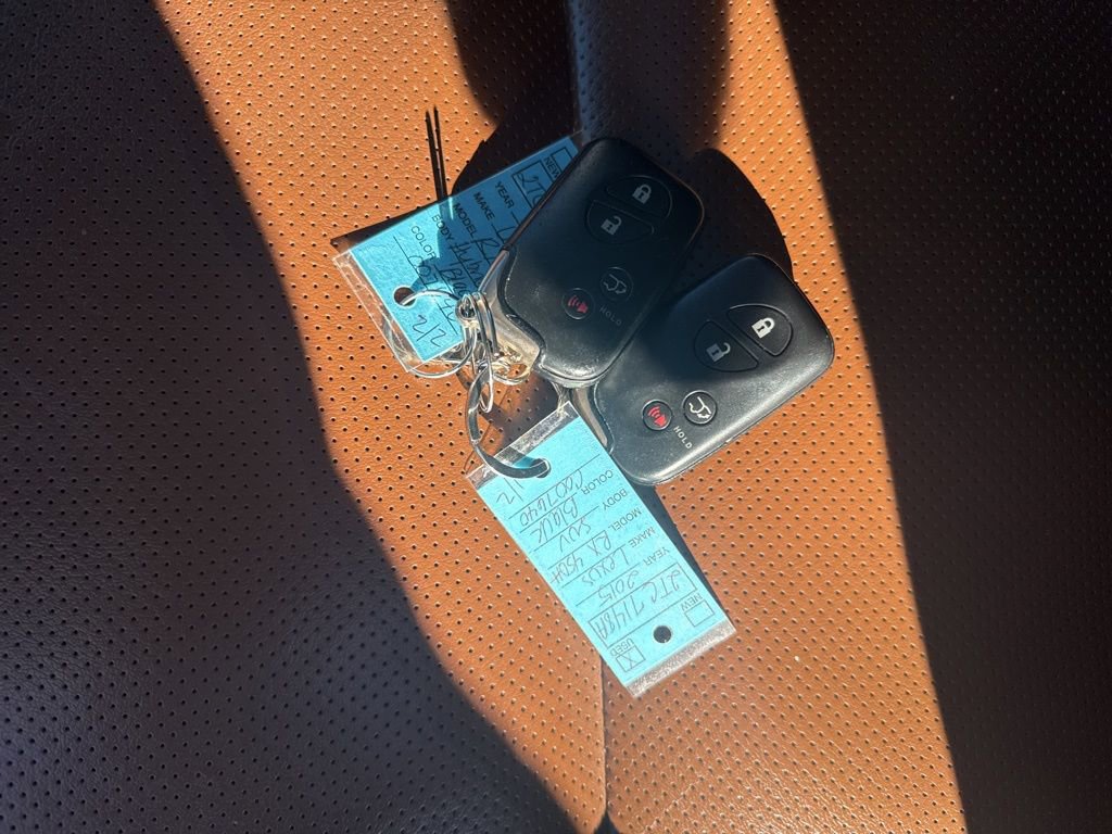 Used 2015 Lexus RX 450h AWD image 7