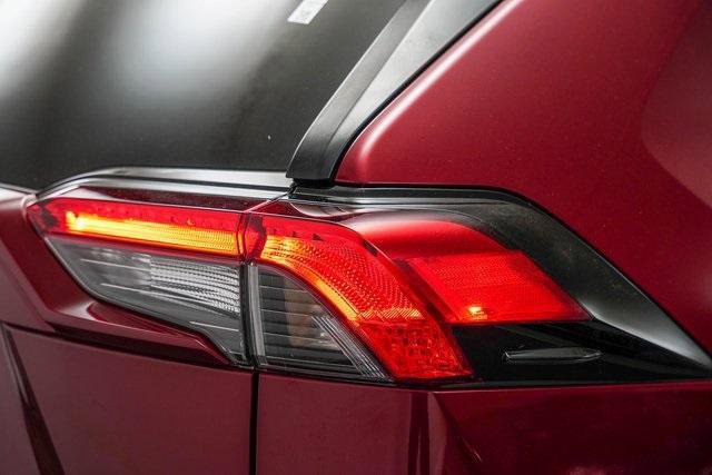 Certified 2020 Toyota RAV4 LE w/ Carpet Mat Package FWD image 8