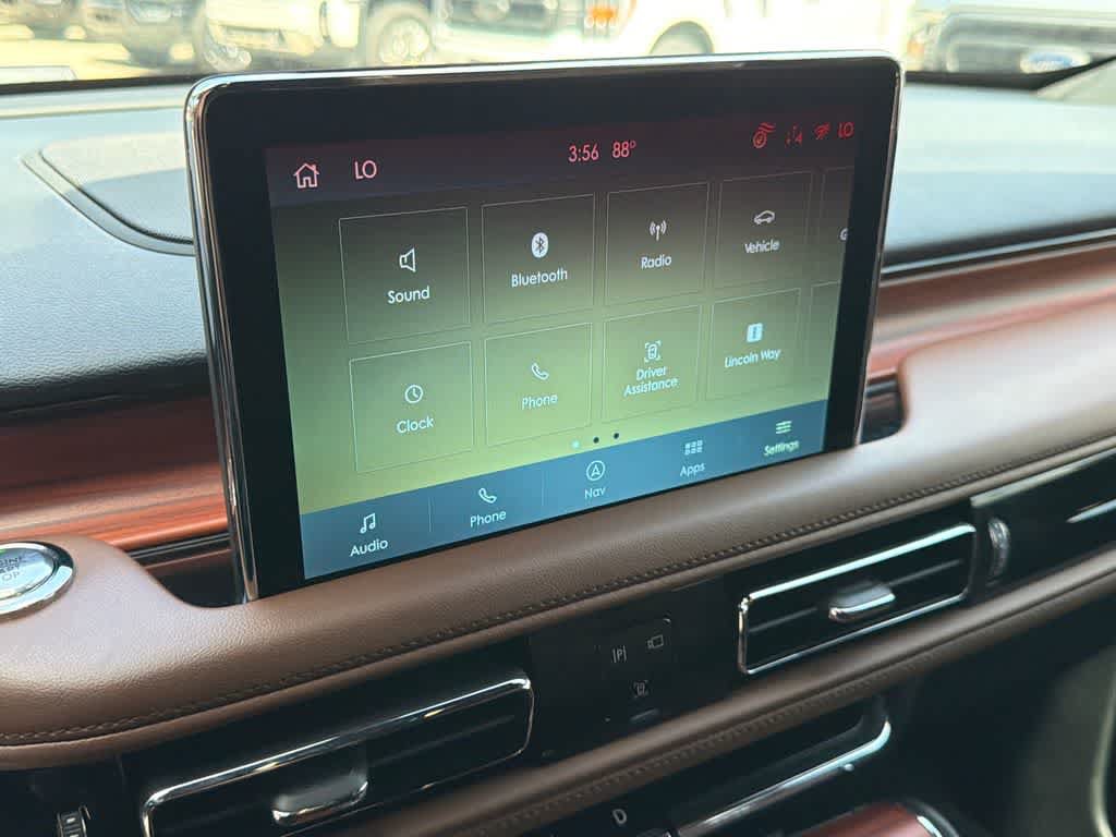 Used 2024 Lincoln Aviator Reserve w/ Equipment Group 201A AWD/4WD image 28