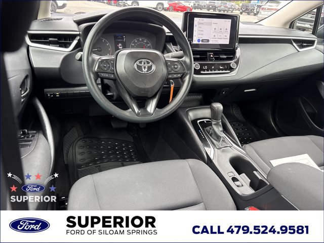 Used 2025 Toyota Corolla LE FWD image 16