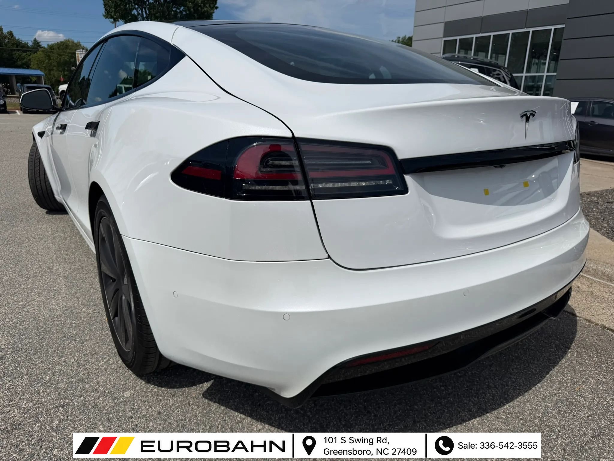 Used 2023 Tesla Model S Standard Range AWD/4WD image 3