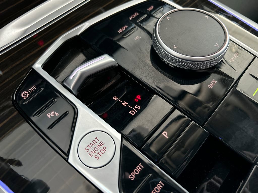 Used 2025 BMW X7 xDrive40i image 35