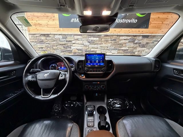 Used 2022 Ford Bronco Sport Outer Banks w/ Tech Package AWD/4WD image 18