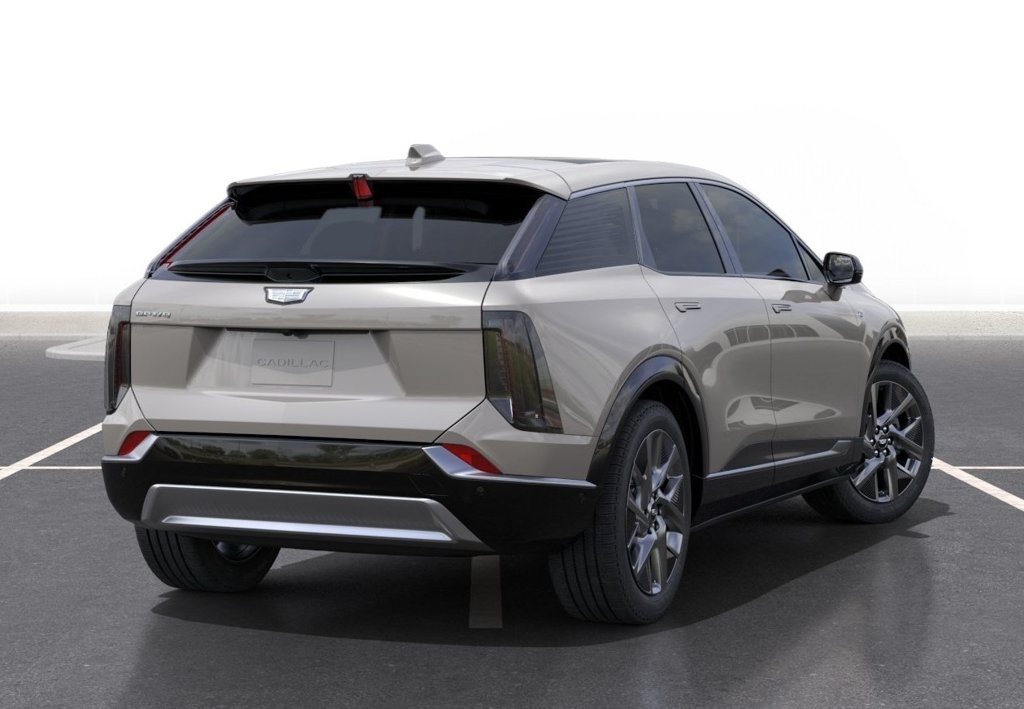 New 2027 Cadillac Optiq Luxury w/ LPO, Floor Liner Package AWD/4WD image 4
