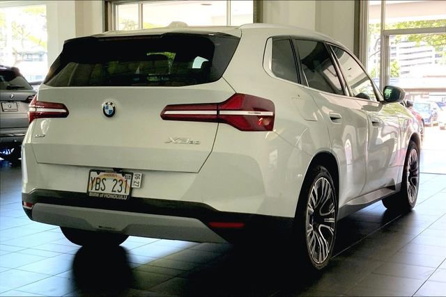 Used 2025 BMW X3 xDrive30i AWD/4WD image 6