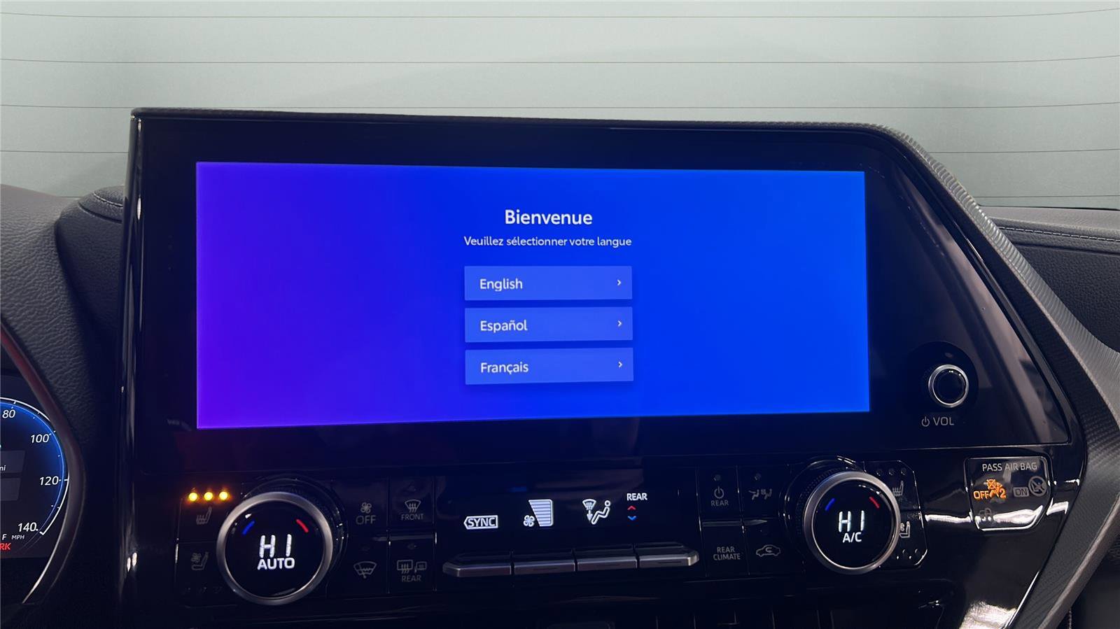 New 2026 Toyota Highlander Platinum image 12