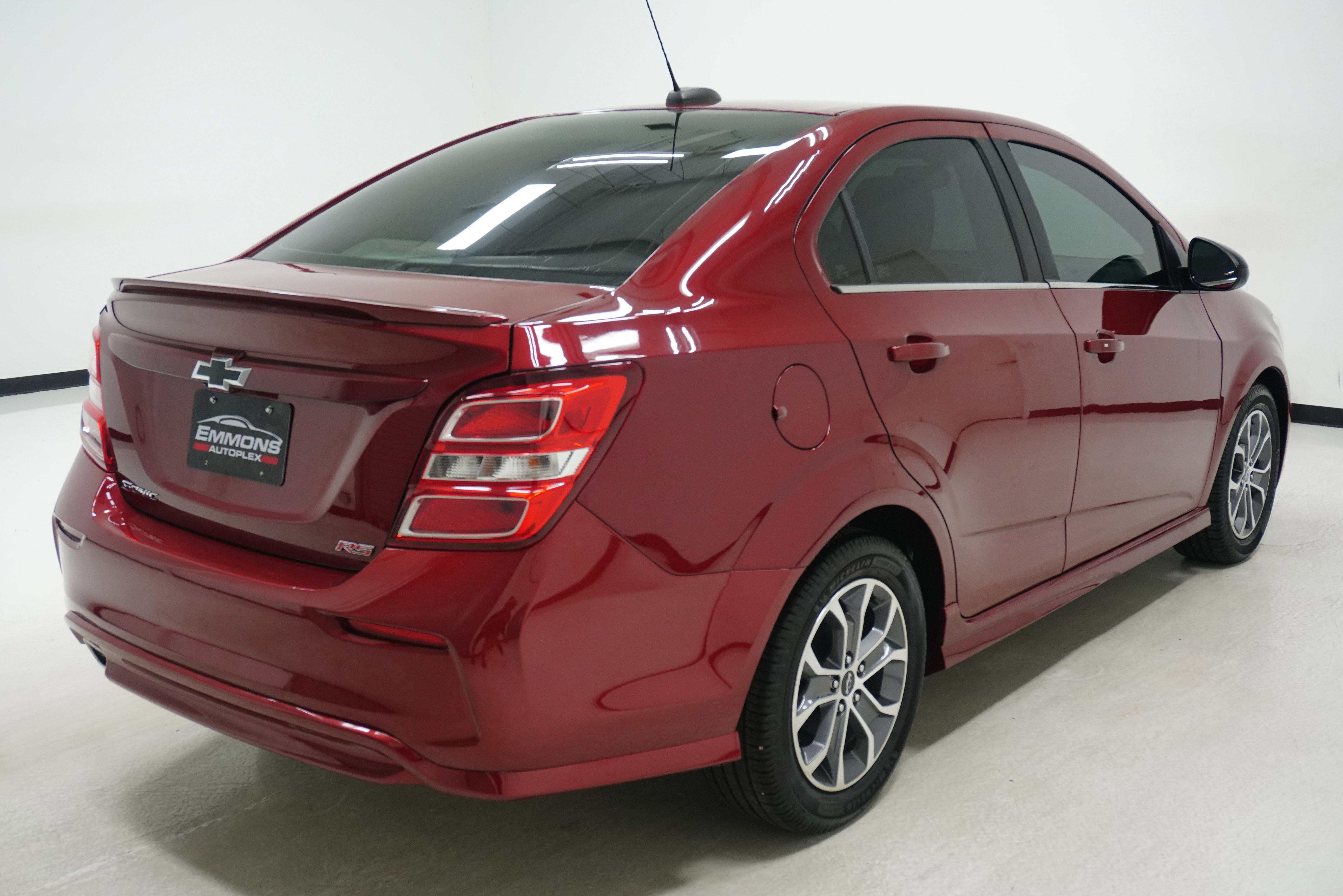 Used 2020 Chevrolet Sonic LT w/ Convenience Package image 4